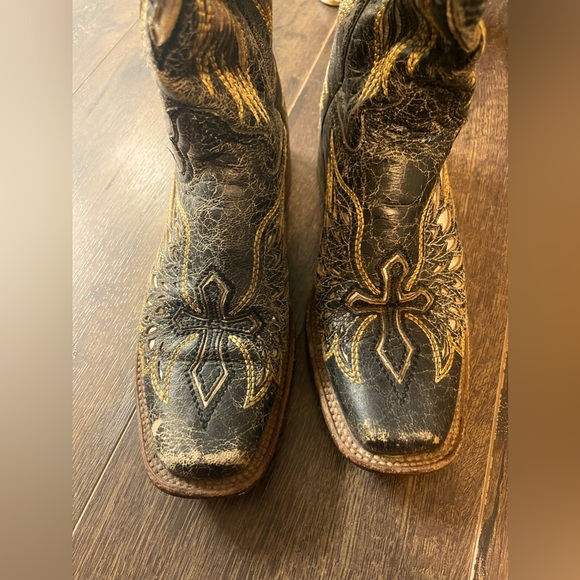 Corral Boots - Picture 4 of 5